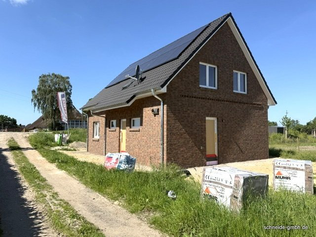 Modernes 5 Zi.-Neubau EFH mit LWP und Terrasse und Gartenbereich - Photo 4