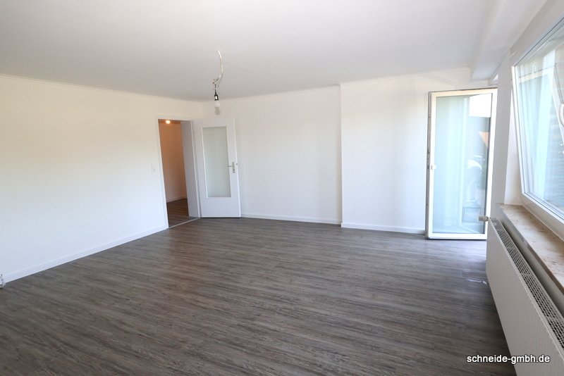 Modern renovierte 2-Zimmer-Wohnung im Souterrain mit Terrasse - Photo 1