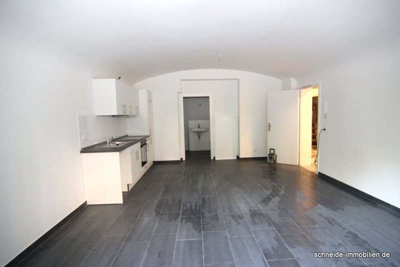 Gründerzeitvilla nahe der Außenalster! Modernisierte 1-Zimmer-Souterrain-Wohnung - Foto 3