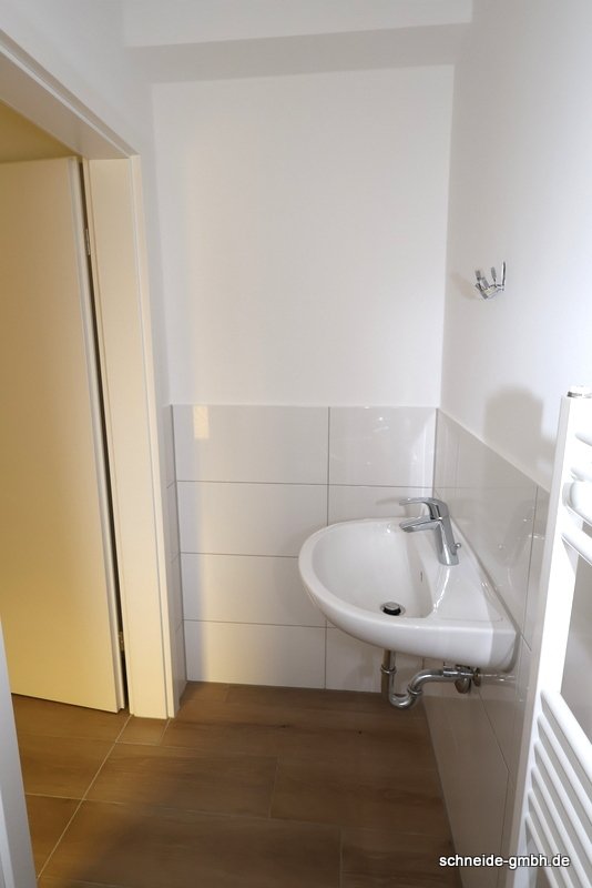 Modernisierte 3 2/2 Zimmer-Doppelhaushälfte mit Garten und Terrasse - Foto 3
