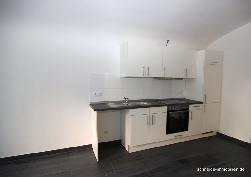 Gründerzeitvilla nahe der Außenalster! Modernisierte 1-Zimmer-Souterrain-Wohnung - Foto 1