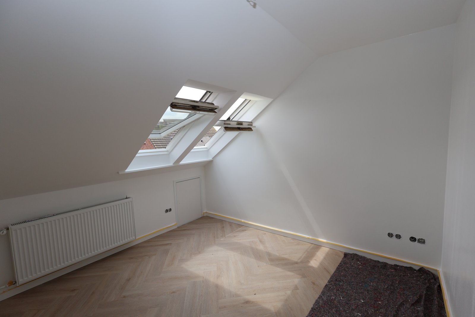 Frisch modernisierte 2,5-Zimmer-Wohnung im Dachgeschoss - Photo 3