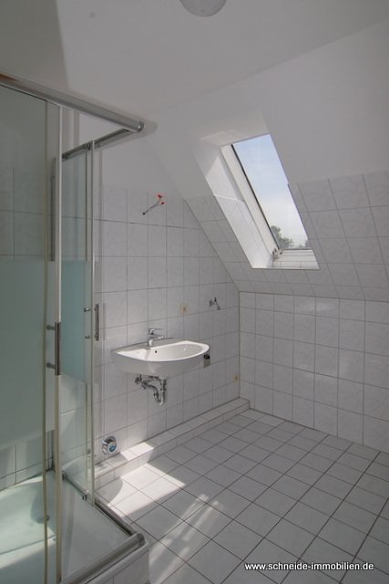 2-Zimmer-Dachgeschoss-Wohnung über 2 Ebenen - Photo 2