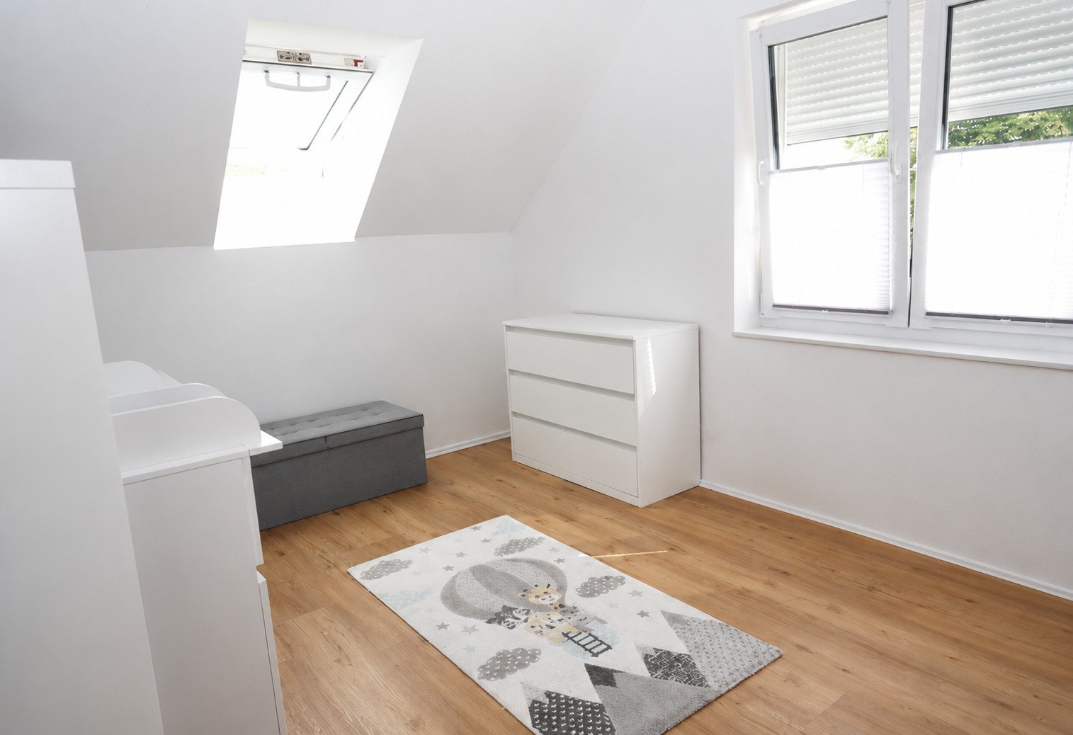Attraktive, am Elbdeich gelegene, 4-Zimmer-Doppelhaushäfte + Hobbyraum im Spitzboden - Photo 4